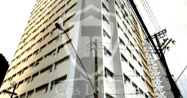 Kitnet 1 quarto 13,25m² área útil, desocupado, andar alto