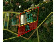 Prédio industrial com 1350m² e 2 casas de 200m² e 170m²