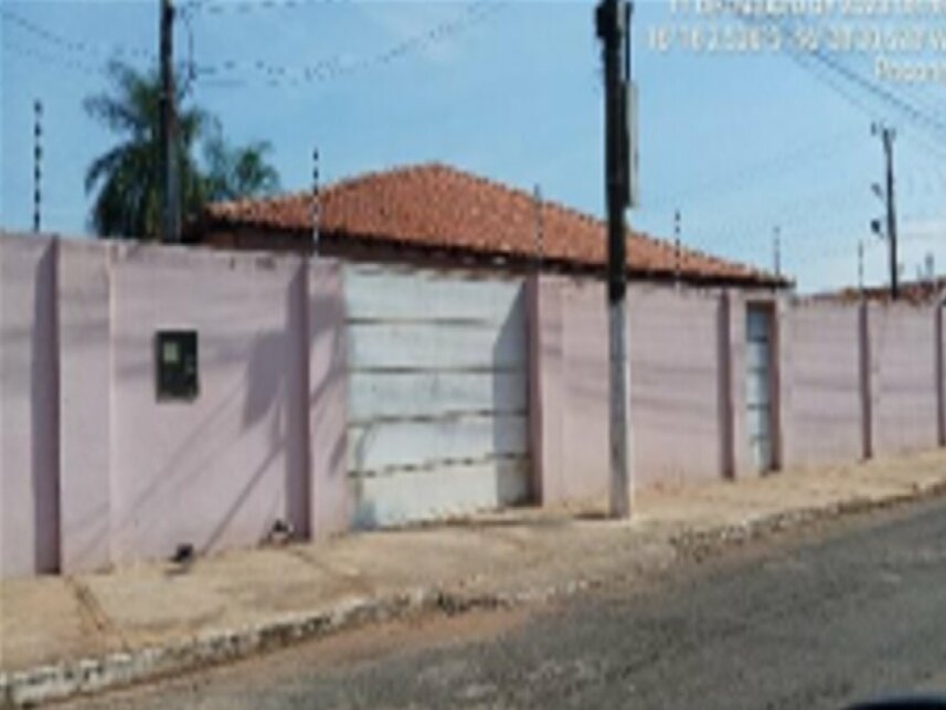Casa com 4 dormitórios, 3 suítes, 171,31m² construídos, ocupada