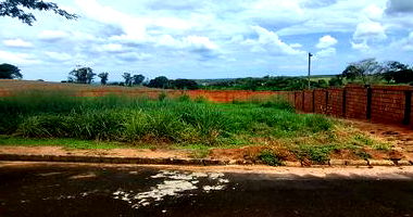 Terreno com 450m² em Condomínio Residencial San Diego