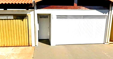 Residência com 2 Quartos e 70m² de Área Construída