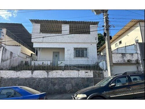 Casa residencial com 96m², 2 quartos, ocupada, em Juiz de Fora