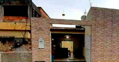 Casa em leilão com 2 vagas e 140m² construída