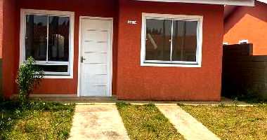 Casa com 2 Quartos e 1 Vaga em Morro Alto