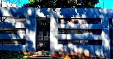 Casa em Foz do Iguaçu com 3 Quartos e Amplo Terreno