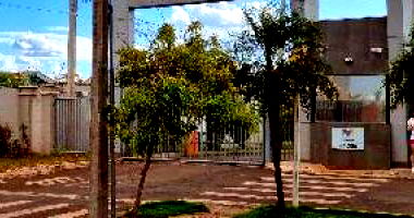 Apartamento com 2 quartos, 1 banheiro e 1 vaga