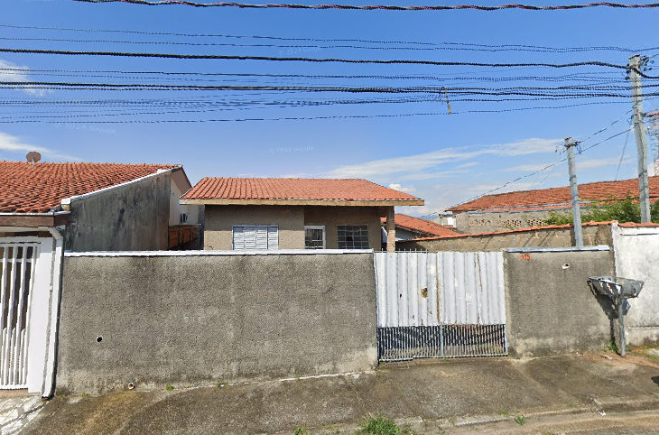 Casa com 3 quartos, 1 banheiro, 90 m² construída, desocupada