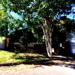 Chalé de Madeira com Terreno Amplo em Porto Alegre