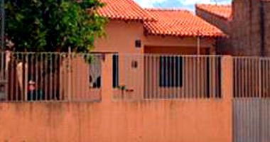 Casa em Águas Lindas de Goiás com 64.80m² de área construída