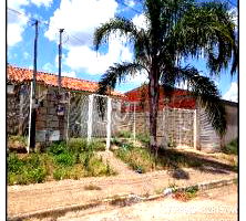 Casa 2 quartos com varanda, 46m² construída, terreno 200m²