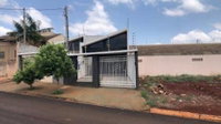 Casa com 3 Quartos e 1 Vaga em Rolândia/PR