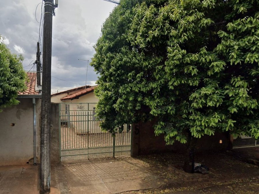Casa com 1 quarto e 1 banheiro, 34 m², terreno 200 m²
