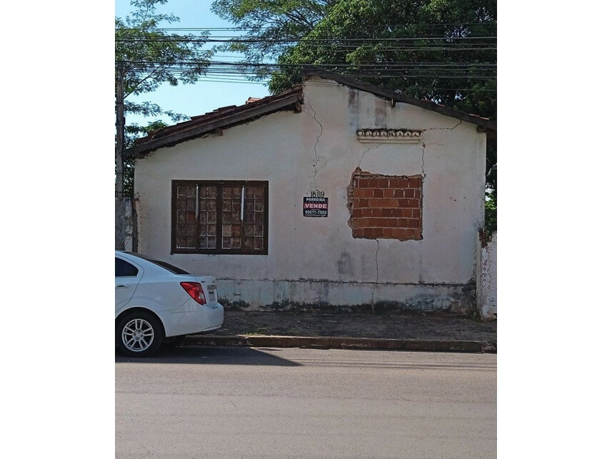 Casa Ocupada com 83,25m² Construídos