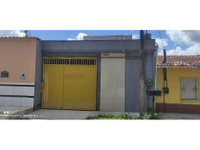 Casa em leilão com 230m², 1 vaga e ocupação confirmada