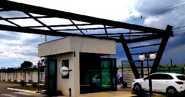 Casa com 2 quartos, 2 vagas, 55m²