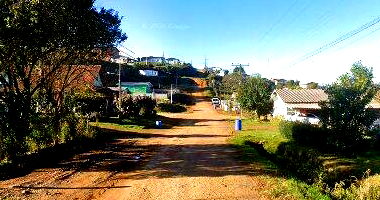 Terreno de 900 m² na esquina das ruas José Ramos e João Barilka