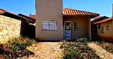 Casa em Rio Verde com 2 quartos e 49,76m² de área privativa