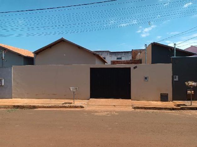 Casa com 52,21m² em Delta/MG