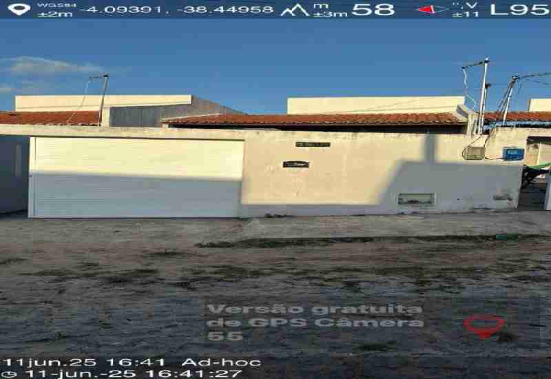Residencial Bromélia: 2 Quartos, 1 Vaga, Varanda e Área de Serviço