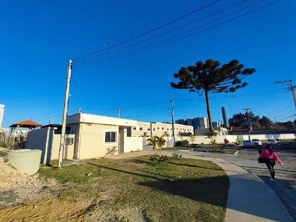 Apartamento com 2 Quartos e 1 Vaga em Almirante Tamandaré