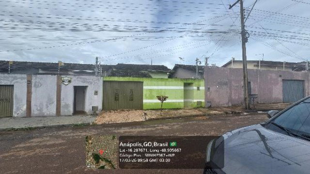 Casa com 3 quartos, 2 banheiros e 1 vaga de garagem