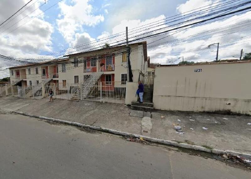 Casa com 2 quartos, 1 banheiro e 1 vaga de garagem
