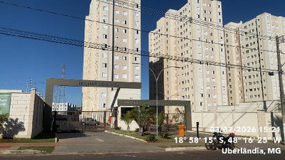 Apartamento 2 Quartos com Vaga em Uberlândia