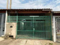 Casa Ocupada com 62m² de Área Construída