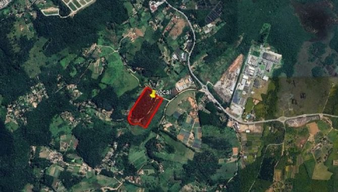 Sítio com casa pau a pique, 9,68 ha, zona rural, desocupado