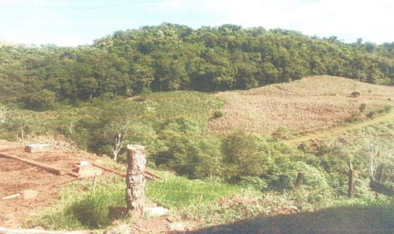 Lote rural com 22.238m², parte ideal, ocupado