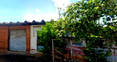Imóvel Comercial com Escritório e Garagens em Pratápolis