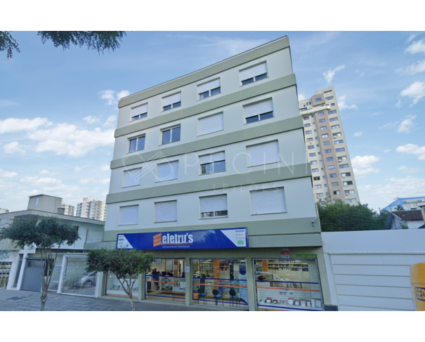 Apartamento com 2 quartos, 82m²