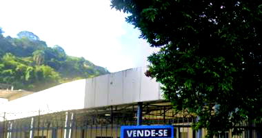 Imóvel Comercial Monousuário com 588m² Construídos, Desocupado