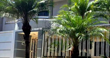 Residencial Alto dos Caiçaras com Piscina e Jardim