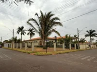 Casa ocupada com 860,60 m² construída