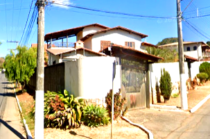 Casa Alto Padrão com 8 Quartos e Área de Lazer em Vespasiano/MG