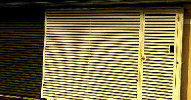 Casa com 2 quartos, 1 banheiro e vaga de garagem