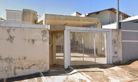 Prédio Residencial com 91m² de Área Construída em Botucatu/SP