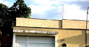 Casa aconchegante com 3 quartos, 2 banheiros e 70,45 m² construídos