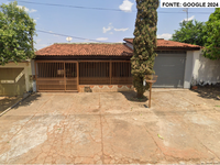 Casa com Edícula e 3 Quartos em Trindade/GO - 224m² de Área Construída