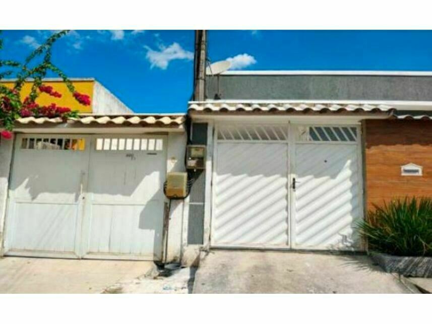 Casa em Leilão com 2 Quartos e 1 Banheiro