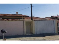 Casa em leilão com 3 quartos e 2 banheiros