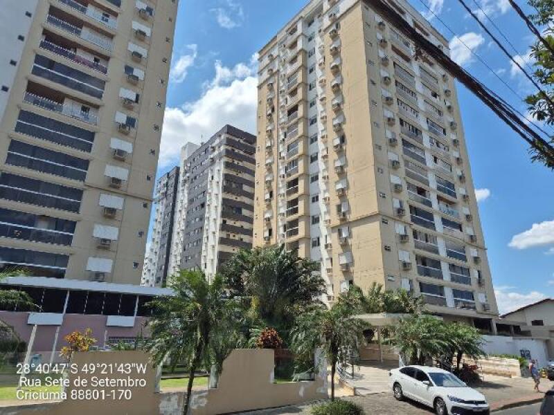 Apartamento com 2 quartos, 2 vagas e 115,53m² privativos