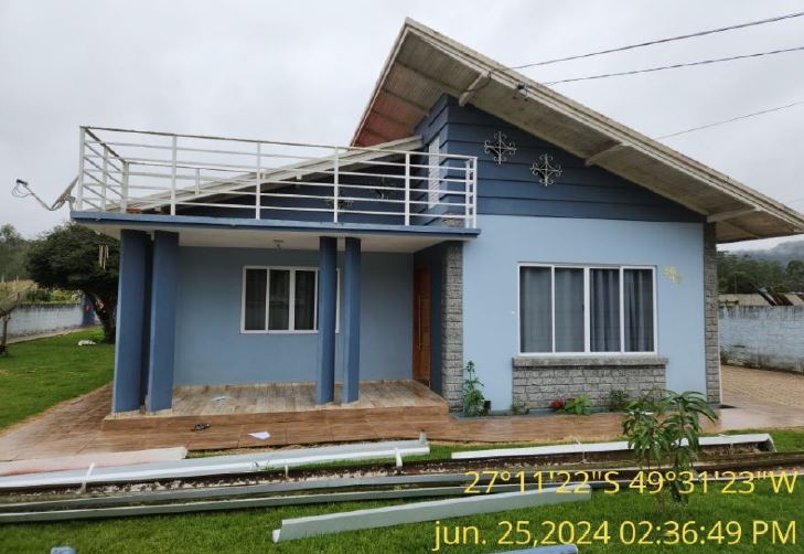 Terreno com residência 0 quartos, 0 banheiros, ocupado
