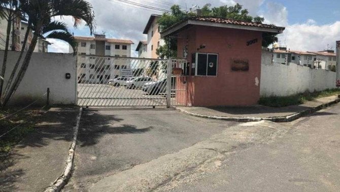 Apartamento com 2 quartos em Feira de Santana