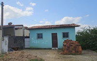 Casa com 2 quartos e 1 banheiro, ocupada, área construída de 61.87m²