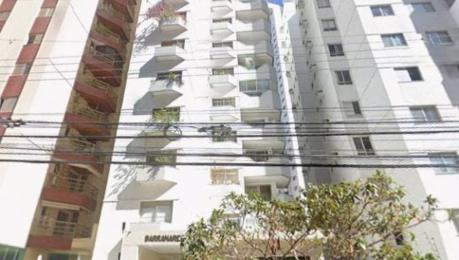 Apartamento com 4 quartos, 4 banheiros e 1 vaga de garagem