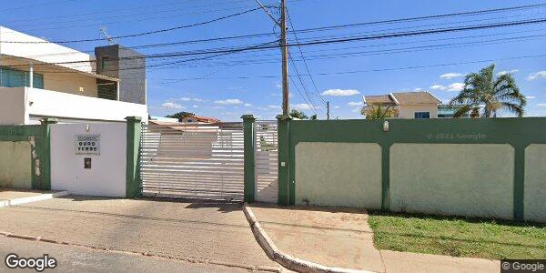 Casa com 2 quartos, banheiro, área de serviço e cozinha, 69.7m² construída