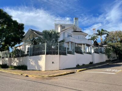 Excelente casa com 300m² no Jardim Anchieta