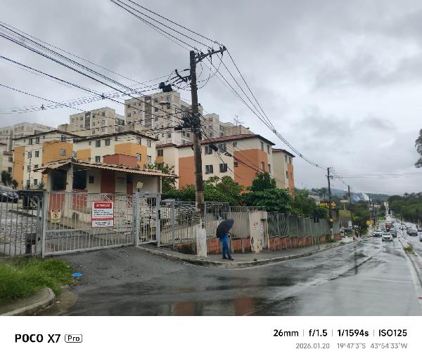 Apartamento com 2 quartos e 1 vaga em Santa Luzia/MG